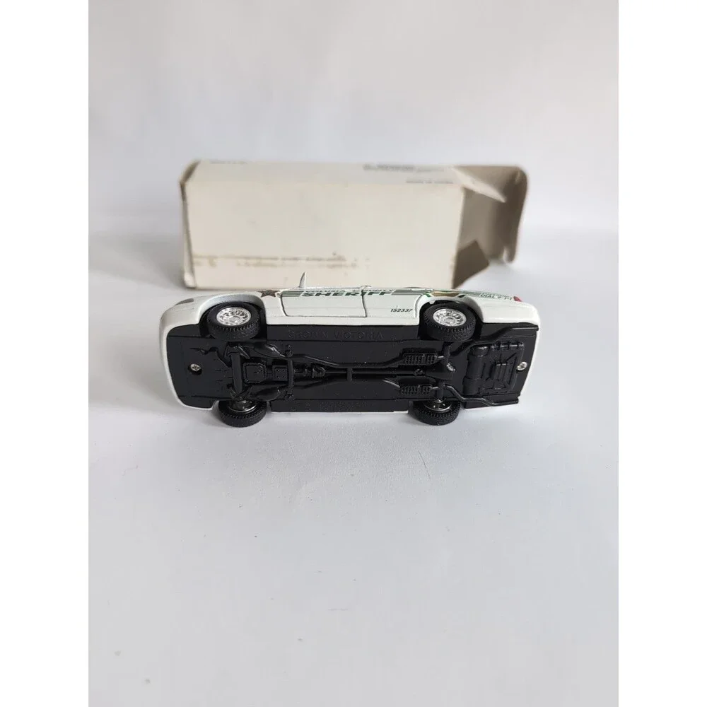 ROAD CHAMPS Volusia COUNTY SHERIFF'S OFFICE 1:43 SCALE DIECAST METAL POLICE CAR